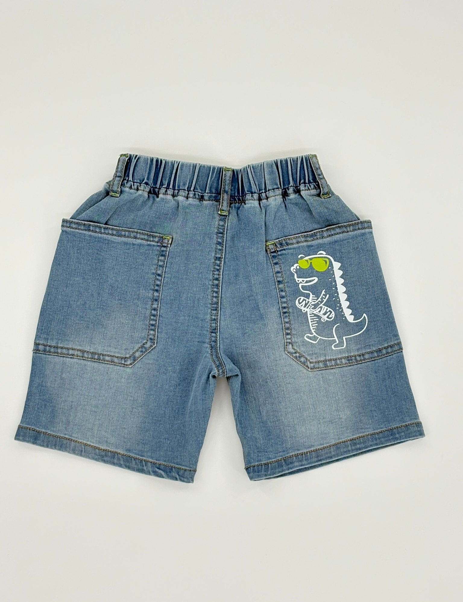 Jeans Shorts mit Dino Print "ROAR" für Jungen