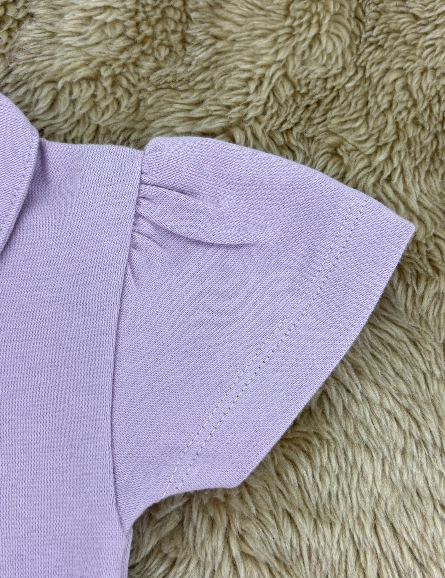 Baby Body Flieder im Polo-Stil für Mädchen