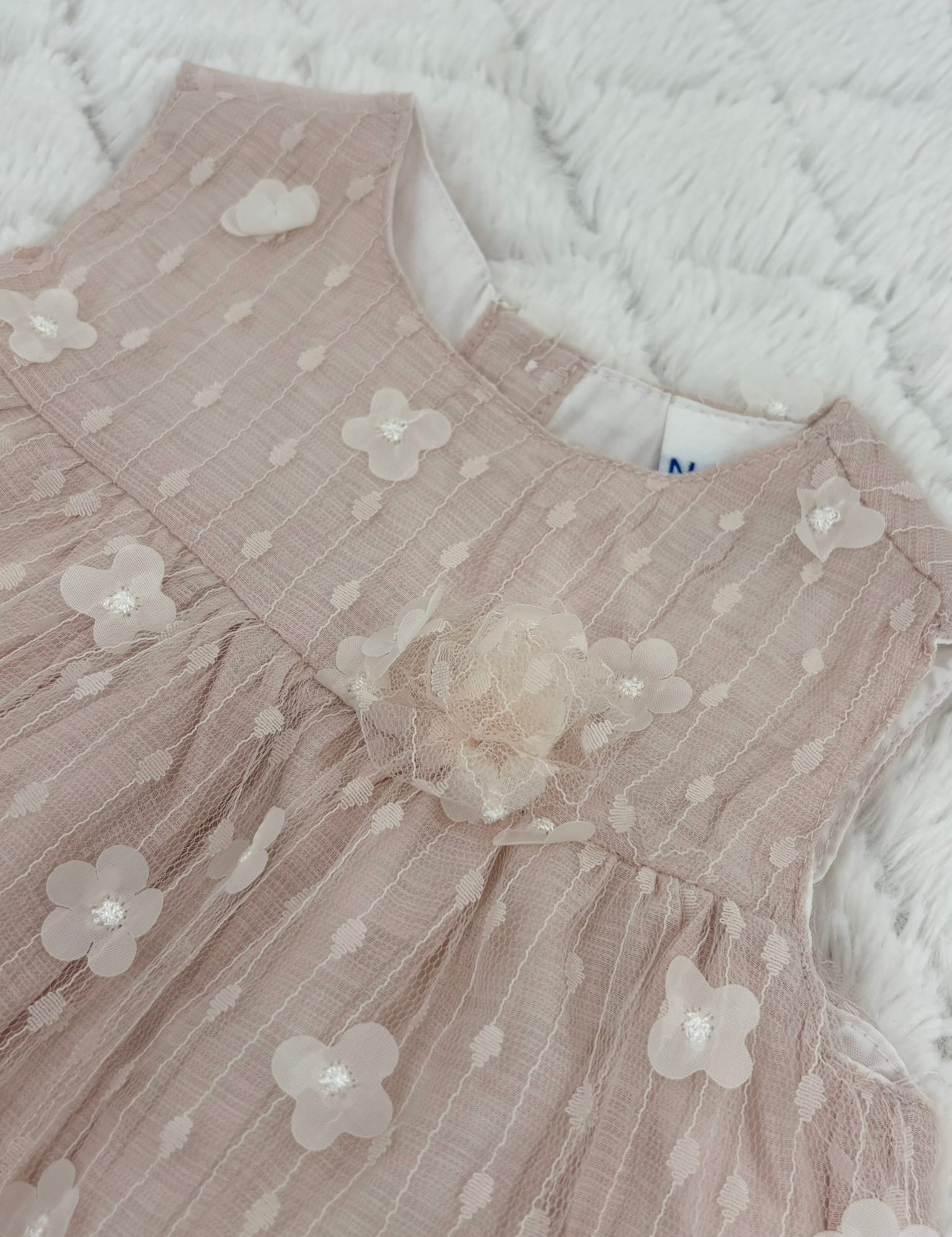 Baby Kleid Puderrosa mit Tüll & Blumenstickerei