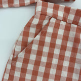 Kariertes Set mit Bluse & Shorts