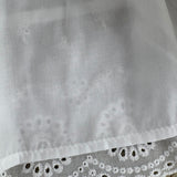 Kleid Weiß Plumeti mit Häkelstickerei für Mädchen