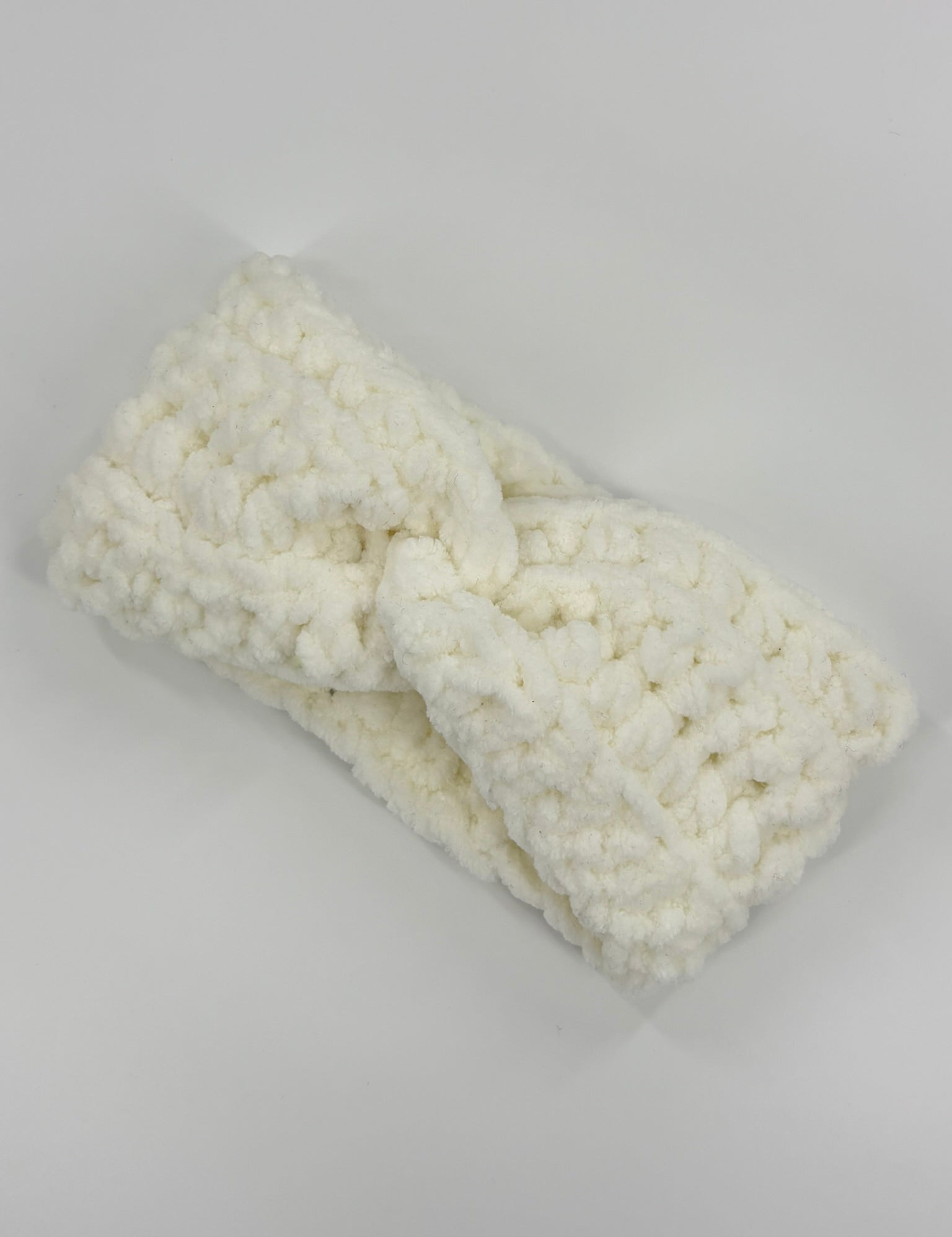 Handgehäkeltes Chenille-Stirnband