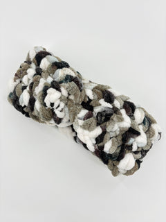 Handgehäkeltes Chenille-Stirnband